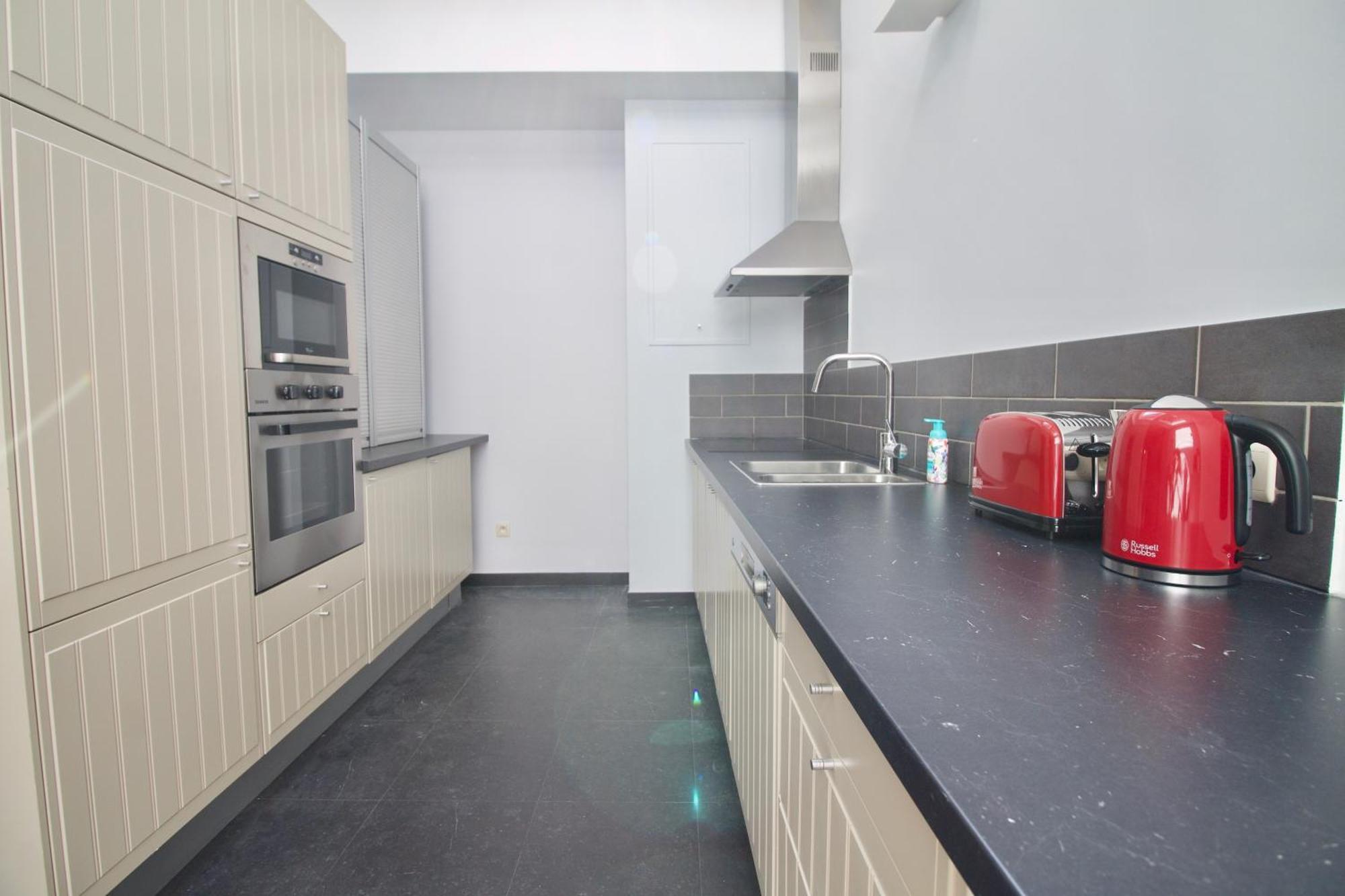Heart Of Grand Place - Stunning 3br Triplex Apartamento *